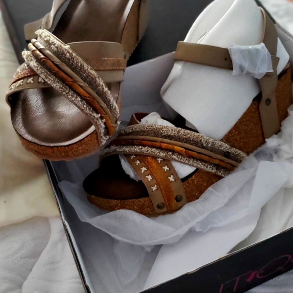 Boutique wedge sandals